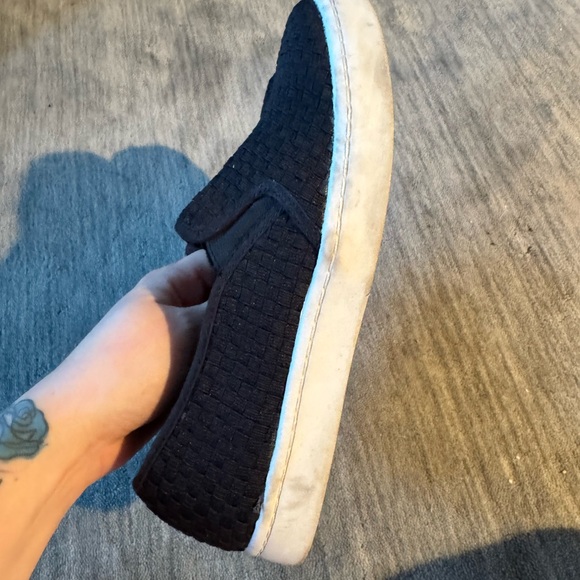 Report Women's Navy Textured Slip-On Flats - Picture 3 of 5